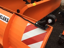 snowplough for telehandlers merlo ssh 04 2 6 merlo