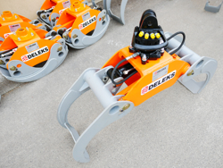 log grapple with fixed pendulum rotator for minidiggers and forest cranes dk 16 gr 30f