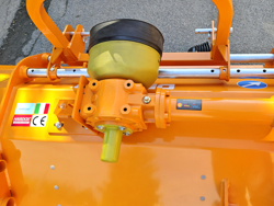 reversible sideshift flail mower 140cm for 30 60hp tractors shredder mulcher lincione 140 sp rev