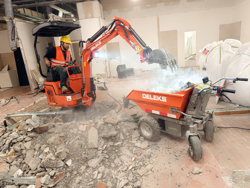 mini excavator 1.1 ton e110