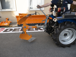 arado reversible drp 25 para tractor pequeño