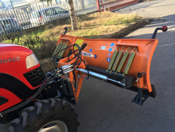 pala quitanieves frontal con placa para tractor ln 200 a
