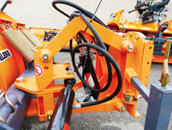 pala quitanieves frontal con placa para tractor ln 250 a