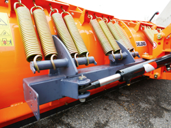 pala quitanieves frontal con placa para tractor ln 250 a