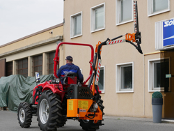 trituradora de brazo para tractor con cabezal de corte mod airone 180 tr