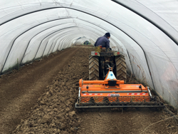 enterrador de piedras dfu 120 desplazable para tractor