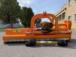 desbrozadora de martillos desplazable hidraulica mod grizzly 200