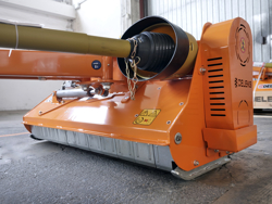 trituradora de martillos con brazo volpe 100 para pequeno tractor