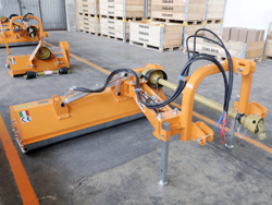 desbrozadora de brazo ligera de martillos para tractor modelo volpe 165