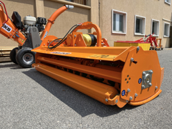 desbrozadora de martillos con desplazamiento hidráulico leopard 180 sph