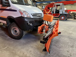 pala quitanieves frontal para furgones ln 200 j