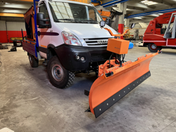 pala quitanieves frontal para furgones ln 250 j