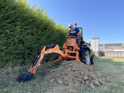 mini excavadora universal para tractores compactos drs 1000