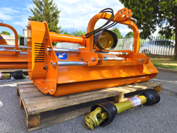 desbrozadora reversible de martillos lincione 160 sph rev para tractor 40 60cv