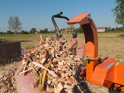 trituradora de ramas dk 1200se para tractor con rodillo de alimentacion