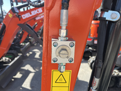 mini excavadora 1 ton m120