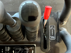 minidumper kubota m8000