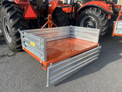 caja de transporte basculante para tractor modelo t 1400