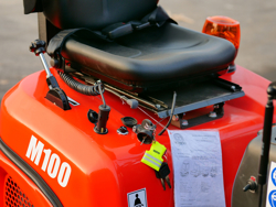 mini excavadora 1 ton m100