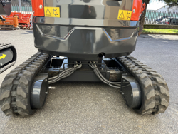 mini excavadora 1 ton m120