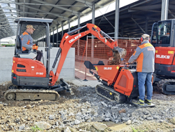 mini excavadora 1.8 ton s180
