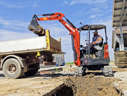 mini excavadora 2.7 ton s280 kubota
