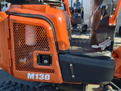 mini excavadora 1 ton m130