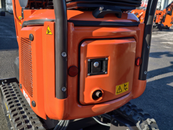 mini excavadora 1 ton m130