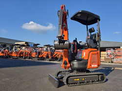 mini excavadora 1 ton m130