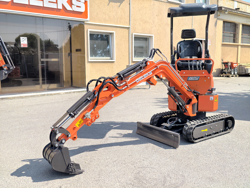 mini excavadora 1.1ton e110