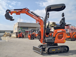 mini excavadora 1 ton m100
