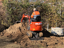 mini excavadora 1 ton m100