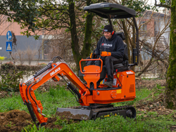 mini excavadora m90se