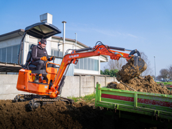 mini excavadora m90se